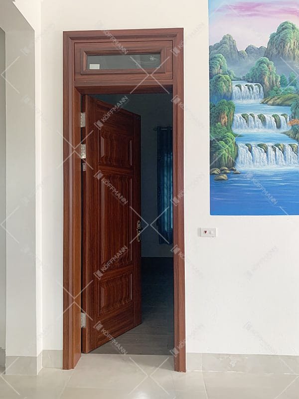 Cửa thép vân gỗ Koffmann KG-1.06-1TK Bến Tre - Mai Chương