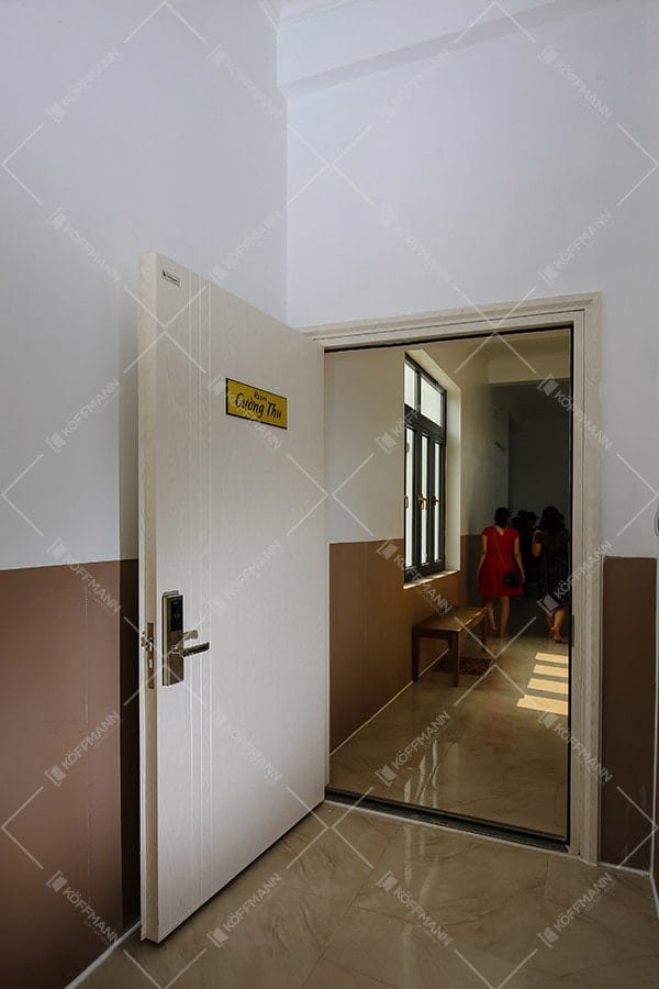 Cửa thép vân gỗ Koffmann KG-1.08 - 1 cánh - Mai Chương